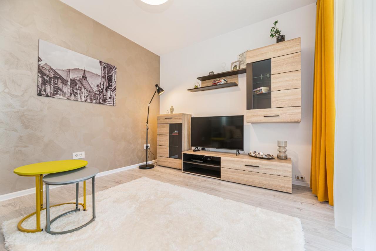 Rentforcomfort Apartment Ella 2 Braşov Exterior foto